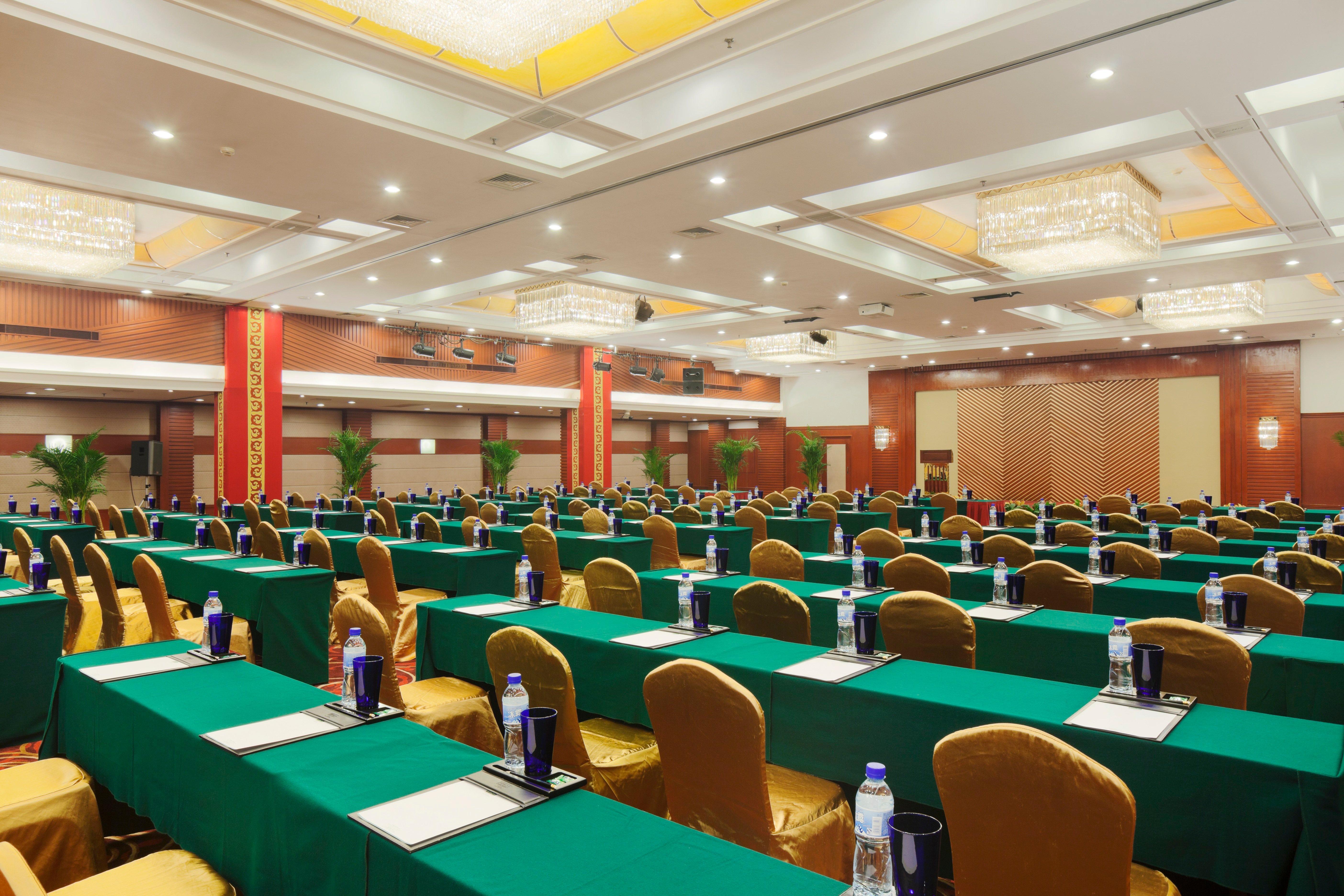 Hotel Crowne Plaza Zhengzhou By Ihg Exterior foto