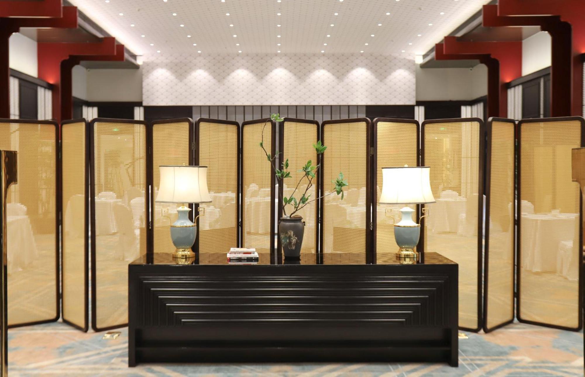 Hotel Crowne Plaza Zhengzhou By Ihg Exterior foto