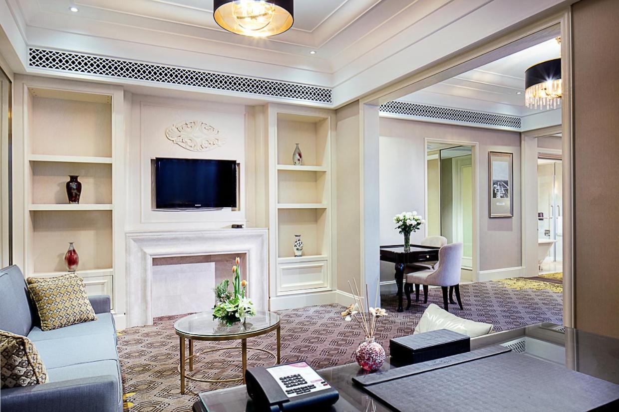 Hotel Crowne Plaza Zhengzhou By Ihg Exterior foto